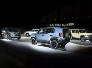 Wujud Toyota Land Cruiser FJ, Gagah Banget-Pakai Mesin Fortuner