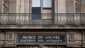 Jaksa Prancis: Perampok Louvre Maling Kelas Teri