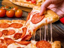 Bikin Keliru Banyak Orang! 4 Makanan Ini Dikira Asli Italia, Padahal Bukan