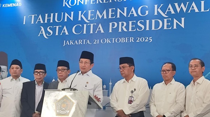 Menag Nasaruddin Umar dalam konferensi pers di Gedung Kemenag, Jakarta Pusat, Selasa (21/10/2025).