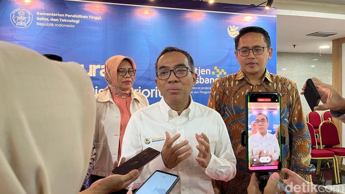 Mendiktisaintek Brian Yuliarto beri tanggapan soal bullying di Universitas Udayana.