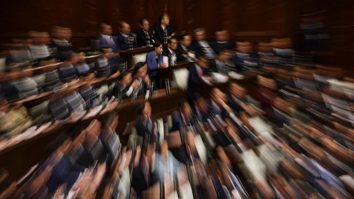 Parlemen Jepang Gelar Pemungutan Suara untuk Pilih Perdana Menteri Baru Anggota parlemen Jepang menggelar pemungutan suara untuk memilih perdana menteri baru dalam sidang di Majelis Rendah Parlemen di Tokyo, Selasa (21/10/2025). REUTERS/Kim Kyung-Hoon