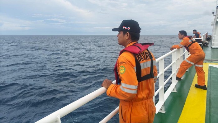 Pencarian kapal ambulans laut yang hilang di Perairan Pangkep.