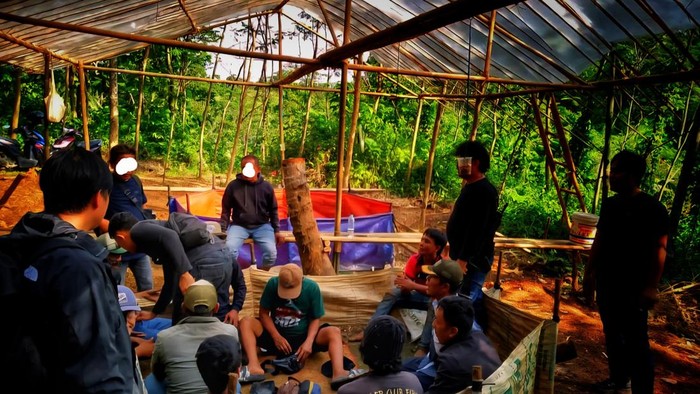 Polisi Gerebek Arena Sabung Ayam di Surade Sukabumi