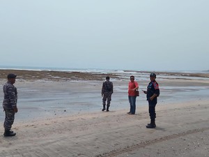 Pasang Jaring Lobster, Sugandi Hilang Dihempas Ombak di Pesisir Cicaladi