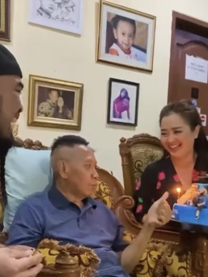 Tukul Tukul rayakan ulang tahun