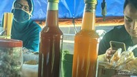 Hik Sardot Cafe warung tempatnya menjajakan madu olahan