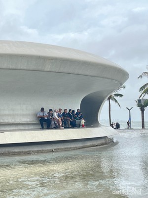 Pelajaran Berharga dari Perjalanan ke Hainan di China