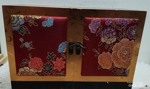 Kemasan Kue Bulan yang Cantik-cantik Bikin Makin Dilirik