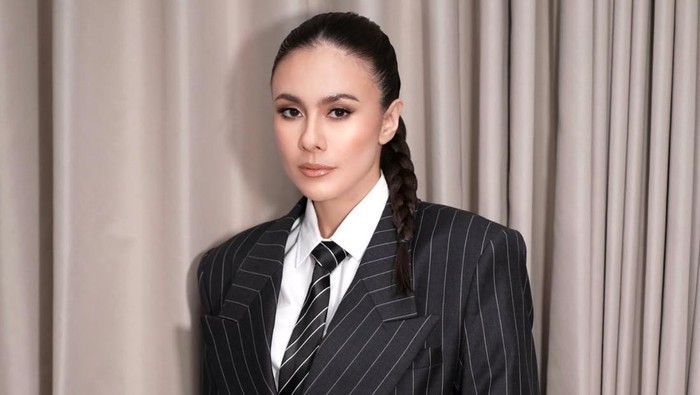 Wulan Guritno Akui Insecure karena Bopeng, Sempat Benci Lihat Diri di Cermin