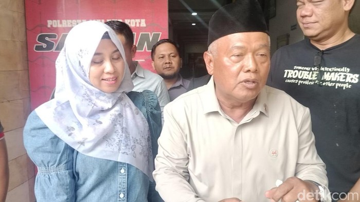 Hilangnya Sepatu LV Puluhan Juta Yai Mim Saat Dipersekusi Sahara Cs