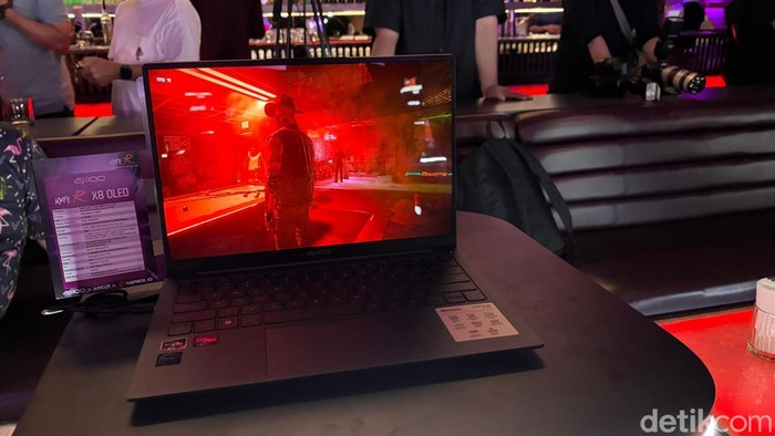 Axioo Hyper R X8 OLED
