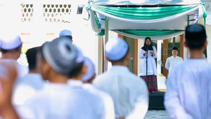 Bupati Banyuwangi Ipuk Fiestiandani memipin Upacara HSN 2025 di Halaman Kantor Bupati Banyuwangi