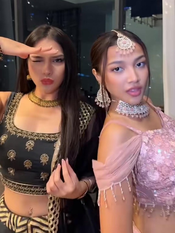 Davina Karamoy ikut pesta Diwali