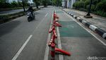 Duh, Pembatas Jalur Sepeda Perintis Kemerdekaan Jakarta Rusak Parah