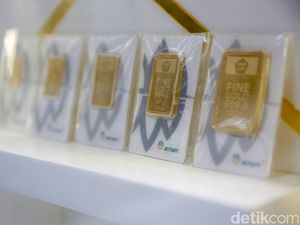Harga Emas Hari Ini di Jogja 4 November 2025, Antam LM Naik Lagi!