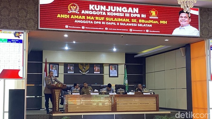 Kapolres Parepare AKBP Indra Waspada Yuda mengusulkan pendirian Polsek Bacukiki Barat ke Komisi III DPR.