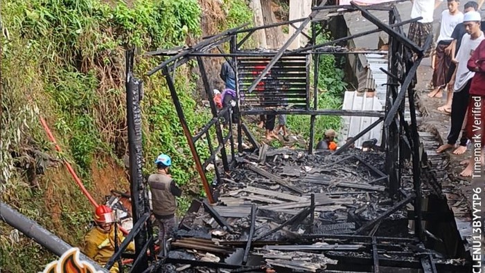 Tabung Gas Bocor, Dapur Warga di Puncak Bogor Terbakar