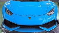 Penampakan Lamborghini-Porsche Biru Doni Salmanan yang Laku Dilelang Penampakan Lamborghini-Porsche Biru Doni Salmanan yang Laku Dilelang