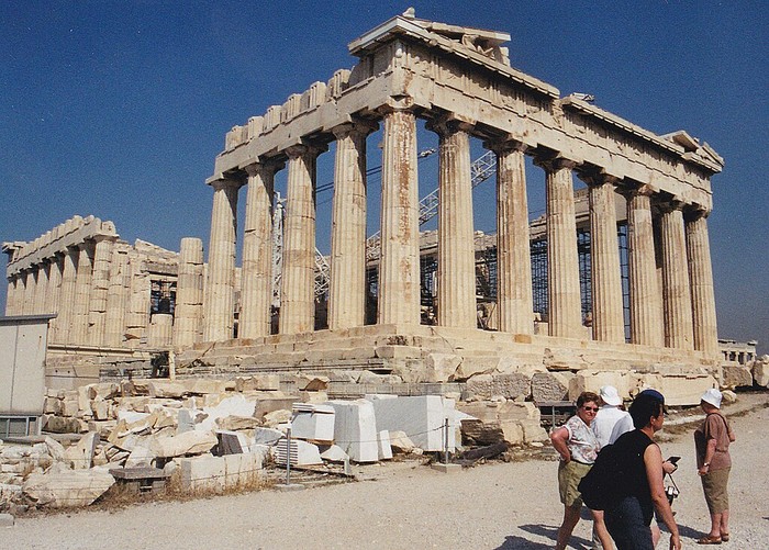 Athena Jadi Surga Pejalan Kaki, Kota Paling Ramah Wisatawan