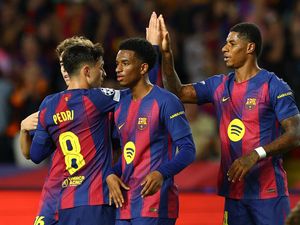 Jadwal Sepakbola Hari Ini: Siaran Langsung, Jam Tanding, dan Liga yang Main