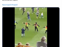 Meme Napoli Dibantai PSV, Conte Dituding Tak Becus di Eropa