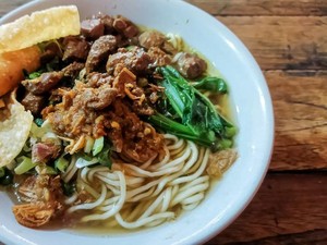Resep Mie Ayam Kuah Kecap ala Abang-Abang yang Nikmat