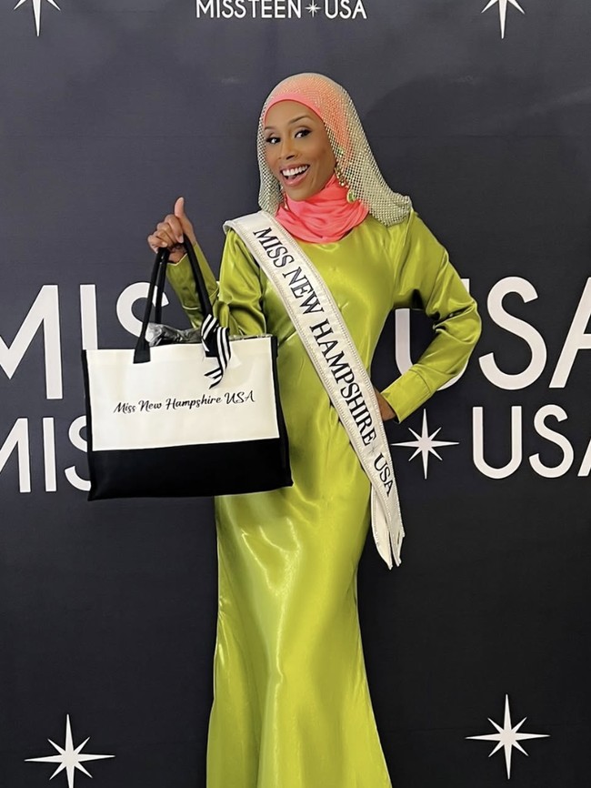 MonaLesa dikenal sebagai advokat yang aktif. Dia merupakan pendiri The Real Estate Fairy, sebuah organisasi yang membantu tunawisma dan pemegang voucher perumahan untuk mendapatkan tempat tinggal yang layak. Foto: dok. Instagram @dontcallmemona