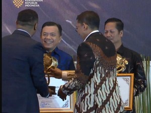Pemprov Jambi Raih Penghargaan Pemerintah Daerah Terbaik dari Kemenbud