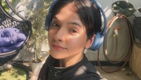 Sara Fajira juga gak mau banyak-banyak kerja seusai punya anak. Lebih ke stamina. Dulu kuat-kuat saja, sekarang staminanya sudah beda, tuturnya. (Foto: dok Instagram sarafajira)
