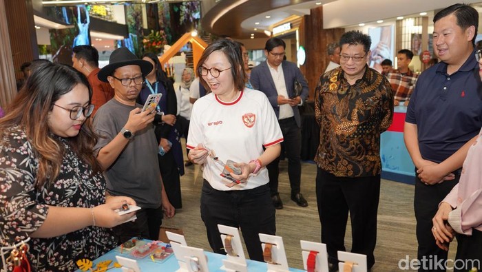 Styles Asikfest 2025 Jadi Panggung Kreativitas dan Produk Lokal Anak Bangsa Suasana Lippo Mall Nusantara, Semanggi, Jakarta, tampak semarak dengan digelarnya Styles Asikfest 2025, sebuah festival yang menghadirkan perpaduan antara kreativitas, kolaborasi, dan gaya hidup kekinian.