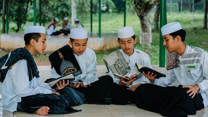 Tradisi Khataman di Hari Santri
