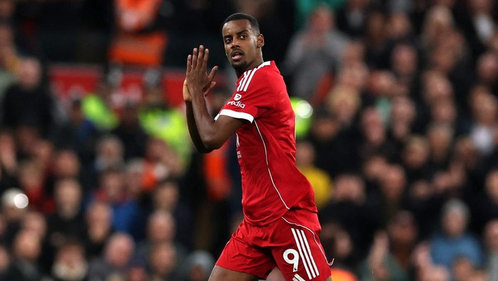 Isak Belum Perform Ditambah Cedera, Eks Newcastle Bawa-bawa Karma