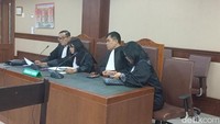 Pengacara Ngotot Ammar Zoni Harus Dihadirkan Langsung di Persidangan Pengacara Ngotot Ammar Zoni Harus Dihadirkan Langsung di Persidangan