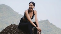 Anya Geraldine menjelaskan mengapa dulu malas mandi. Karena di rumah saja gak ngapa-ngapain, pakai AC, gak keringetan, main HP, ah mager mandi, katanya. (Foto: dok Instagram anyageraldine) Anya Geraldine menjelaskan mengapa dulu malas mandi. Karena di rumah saja gak ngapa-ngapain, pakai AC, gak keringetan, main HP, ah mager mandi, katanya. (Foto: dok Instagram anyageraldine)