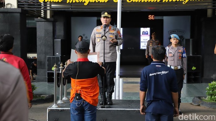 Apel Kebangsaan dan Deklarasi Serikat Pekerja bersama Polresta Malang Kota Apel Kebangsaan dan Deklarasi Serikat Pekerja bersama Polresta Malang Kota