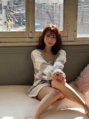 Ayaka Kawakita, Bintang JAV Kepergok Jalan Bareng Atlet Voli Ran Takahashi