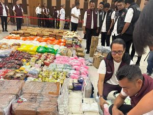 Polisi Bongkar Jaringan Narkoba Jakarta-Medan, Sabu 3 Kg-Happy Water Disita