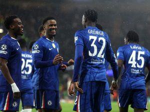 Rooney Kompor-komporin Pemain Chelsea soal Kebijakan Rotasi Maresca