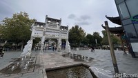 Wuhu Ancient City di tepi Sungai Yangtze, sekitar 350 km dari Shanghai, menjadi destinasi wisata baru yang memadukan arsitektur klasik dan nuansa modern.  Wuhu Ancient City di tepi Sungai Yangtze, sekitar 350 km dari Shanghai, menjadi destinasi wisata baru yang memadukan arsitektur klasik dan nuansa modern.