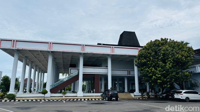 gedung dprd bengkulu Gedung DPRD Provinsi Bengkulu.