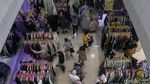 Geliat Pasar Pakaian Bekas di Tengah Bayang Larangan Impor Pemerintah