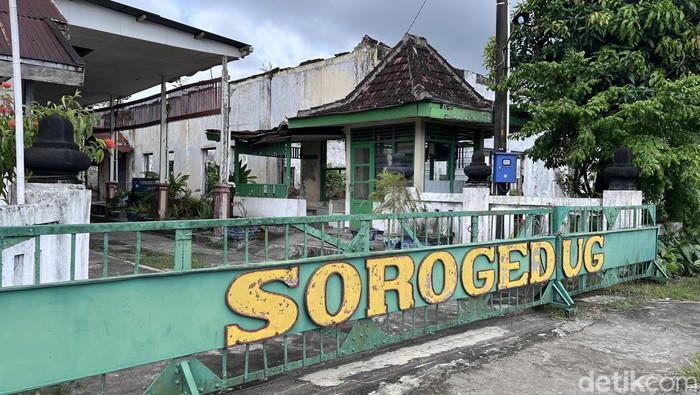 Gudang Sorogedug Kondisi bekas gudang tembakau di Padukuhan Sorogedug, Madurejo, Prambanan, Sleman, Kamis (23/10/2025).