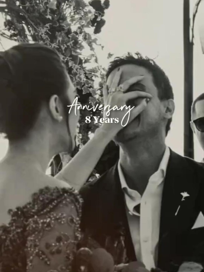 Hamish Daud Foto dalam kolase yang diunggah Hamish Daud dalam rangka anniversary ke-8 pernikahan dengan Raisa.