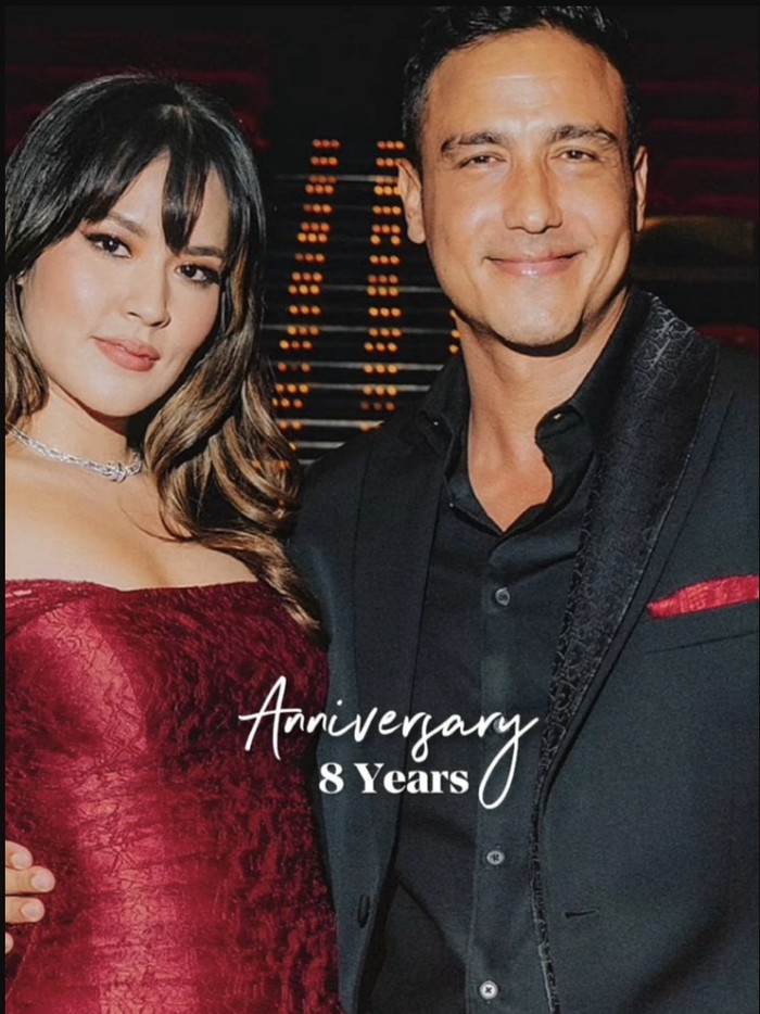 Hamish Daud Foto dalam kolase yang diunggah Hamish Daud dalam rangka anniversary ke-8 pernikahan dengan Raisa.