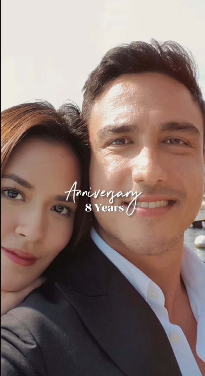 Hamish Daud Foto dalam kolase yang diunggah Hamish Daud dalam rangka anniversary ke-8 pernikahan dengan Raisa.