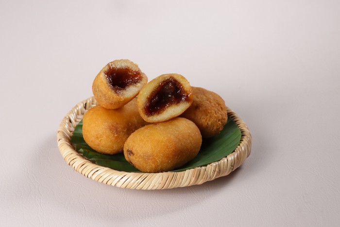 jajanan tradisional gluten free terbuat dari singkong.