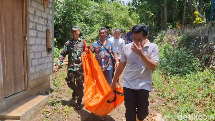 Kakek Tulungagung Ditemukan Tinggal Kerangka