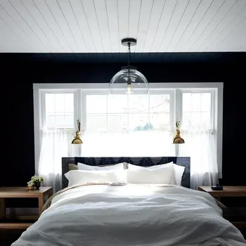 Kamar tidur minimalis/Elizabeth Roberts Architects / Foto oleh Matthew Williams via The Spruce Kamar tidur minimalis
