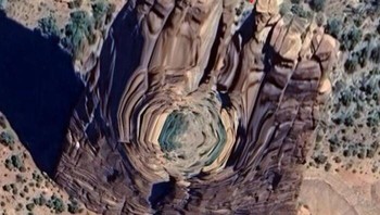 Menemukan Portal, 36.108161,-109.350002 Foto: Boredpanda